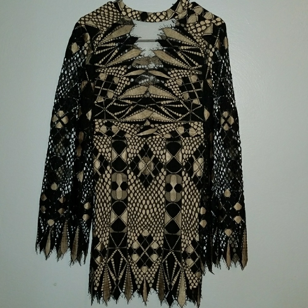 FREE PEOPLE-Black and Gold Cocktail Dress✨🖤